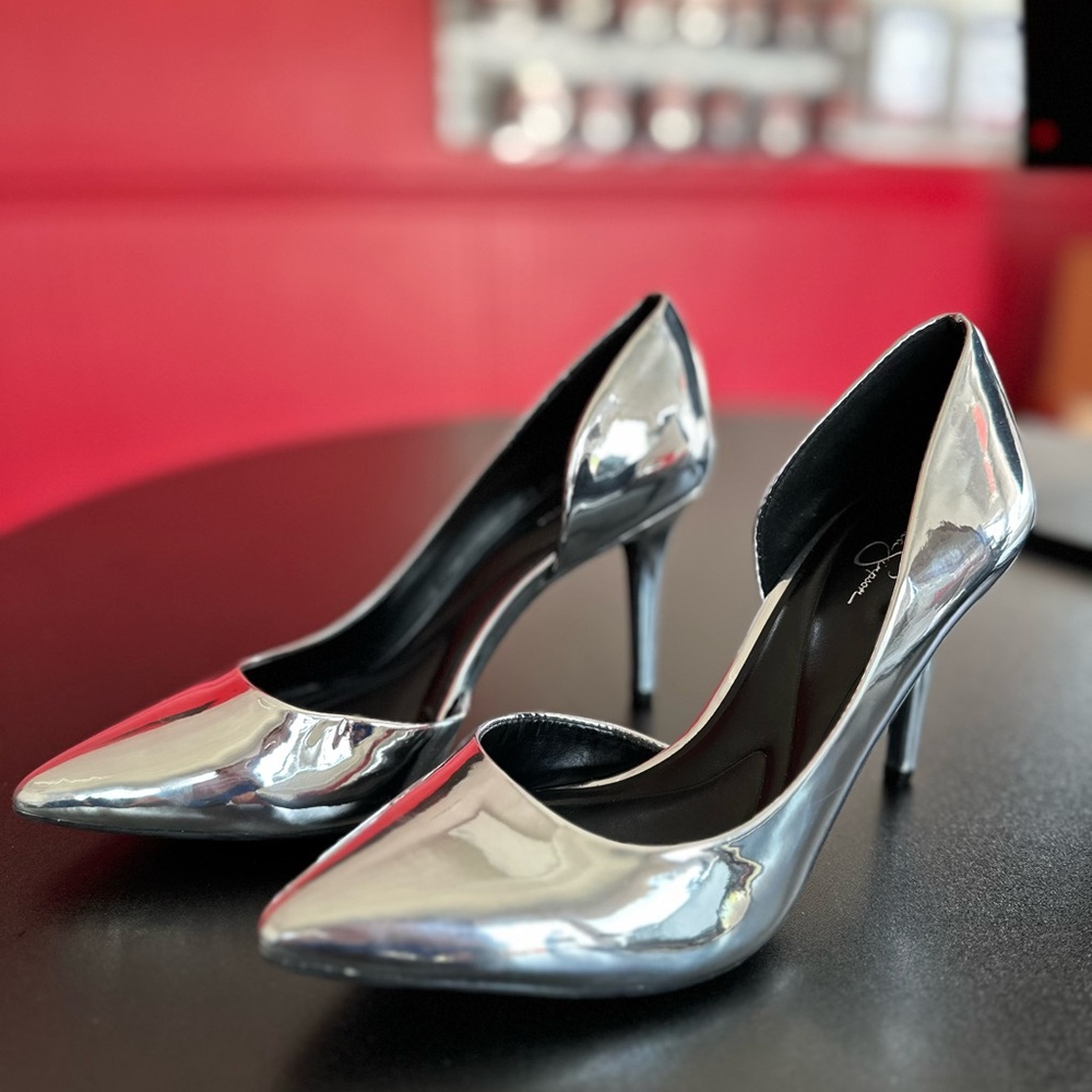 Jessica Simpson Shiny Silver Heels Size 9